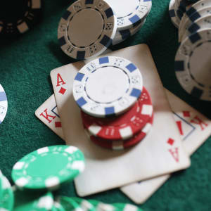 Reālas naudas pokera spēļu lietotnes iOS lietotājiem